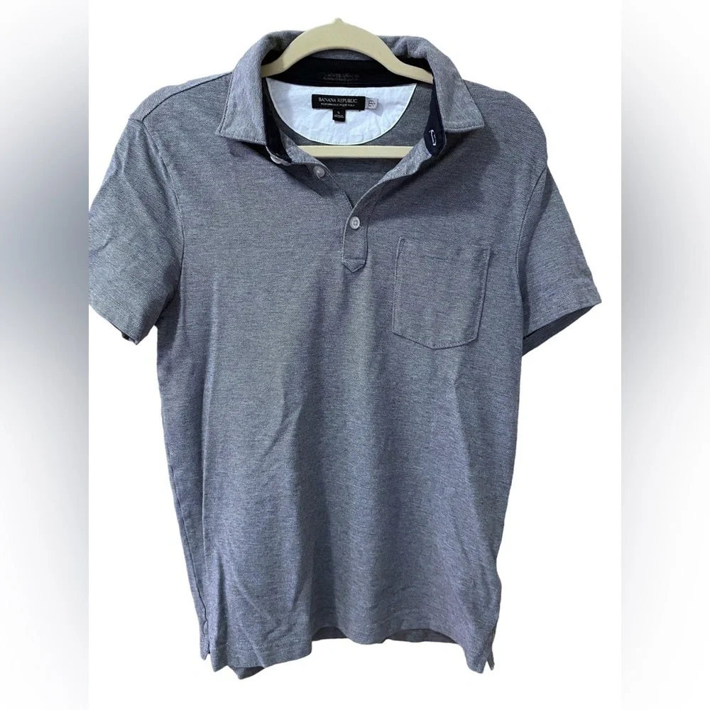 Banana republic Mens polo style shirt